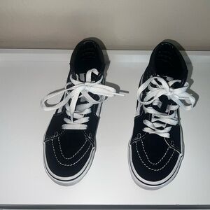 Vans Sk8-Hi Skate Shoe Black and White High-Top Kids Size US 1 UK 13.5